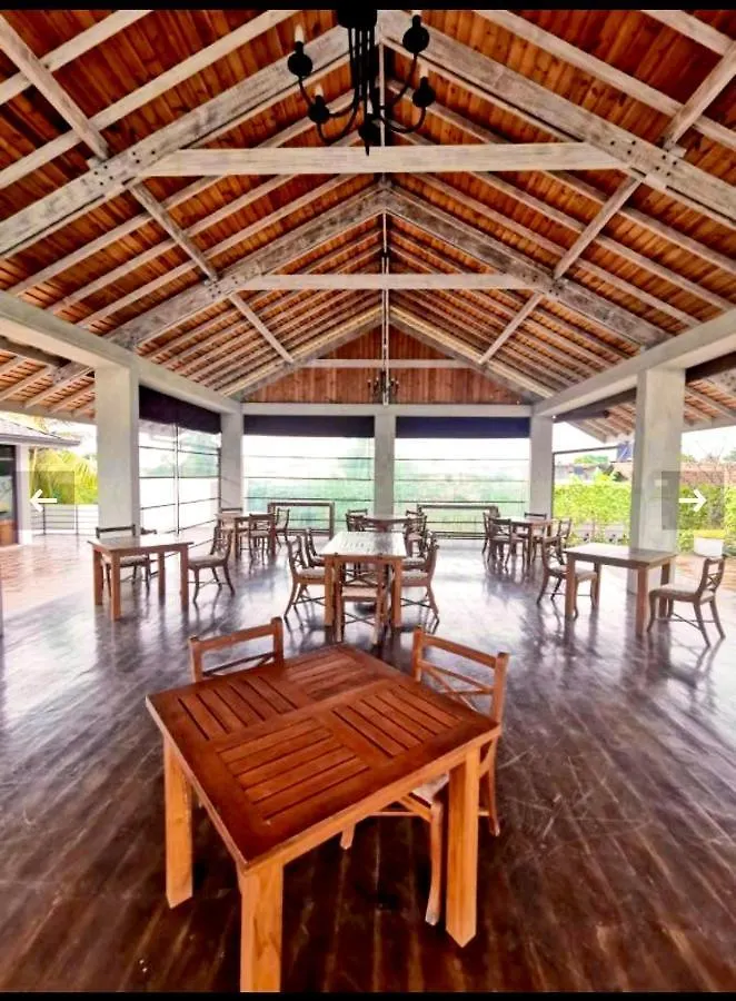 Hotel Cloud 9 Negombo