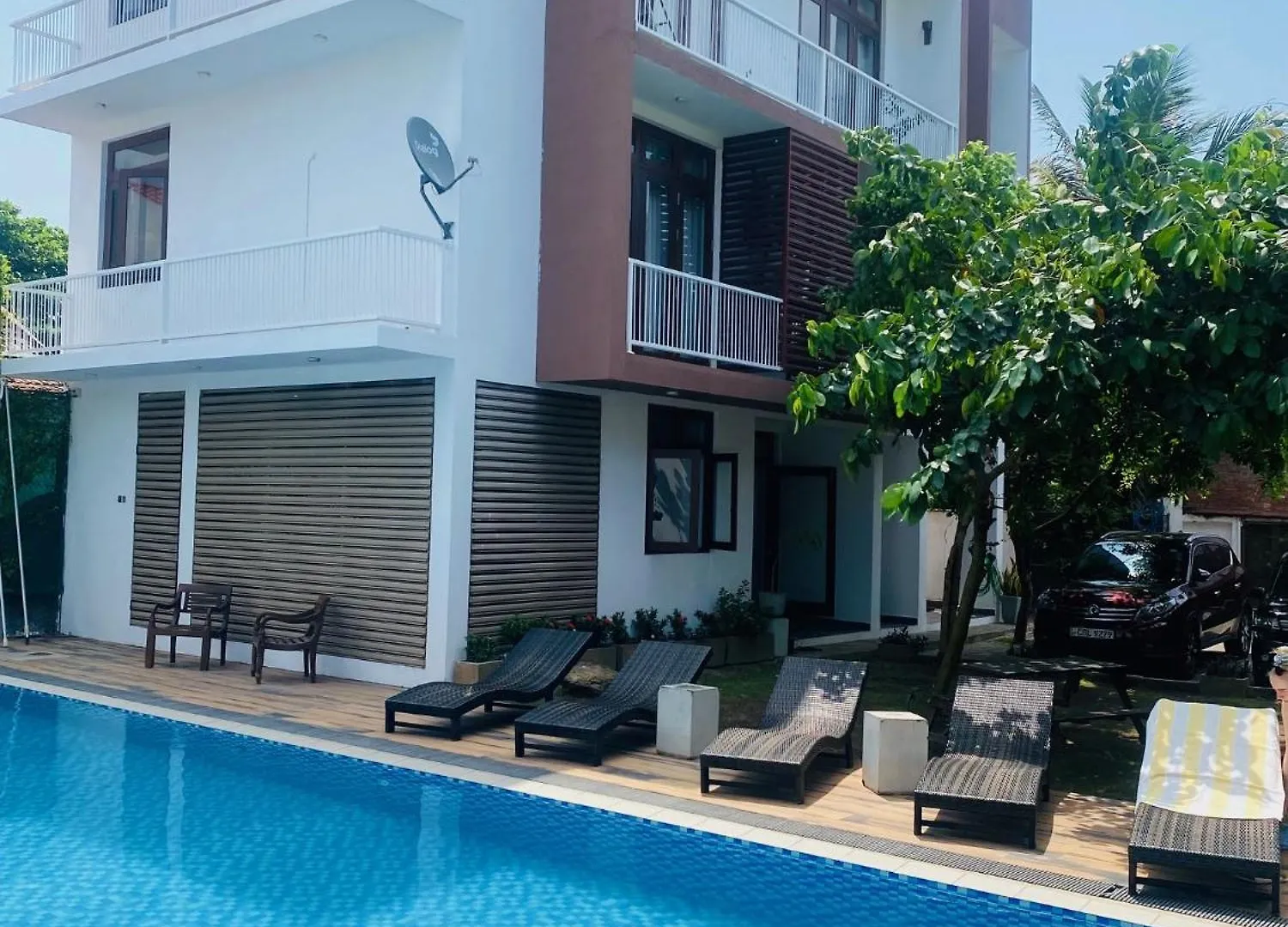 Hotel Cloud 9 Negombo