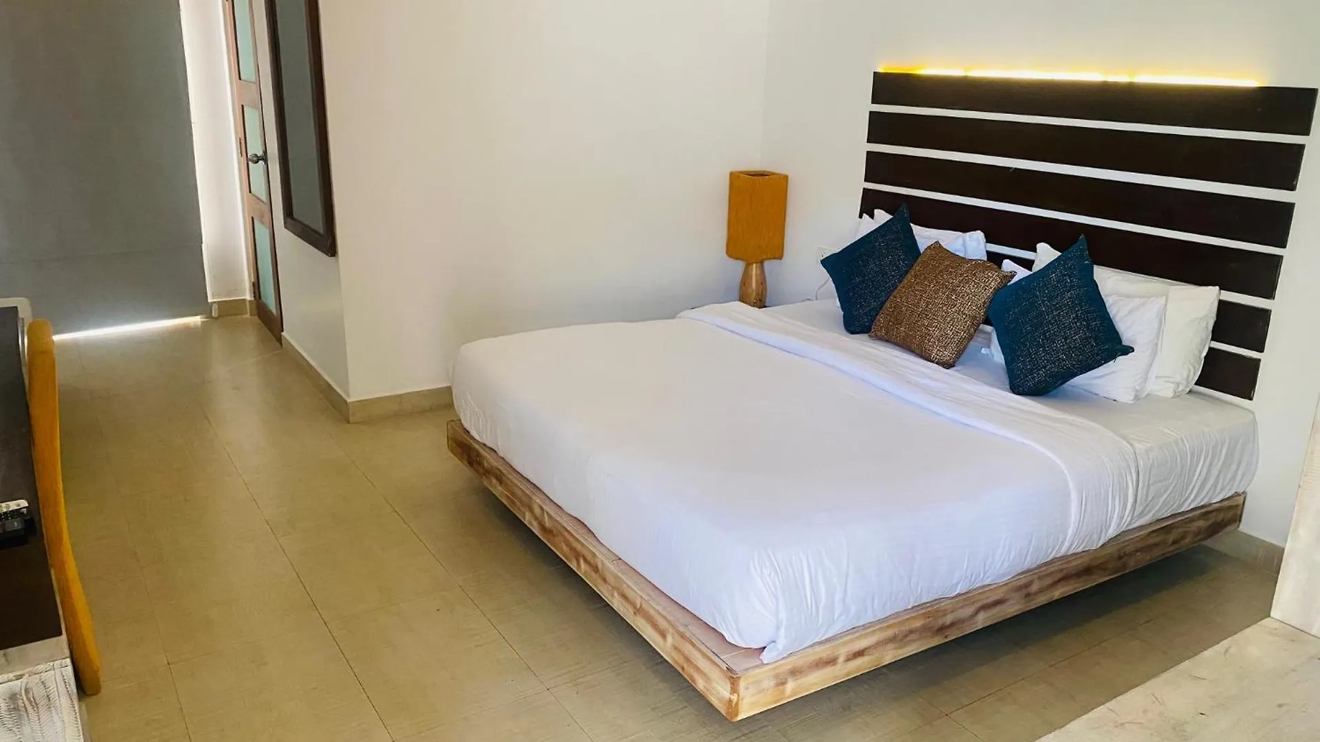 Hotel Cloud 9 Negombo Sri Lanka