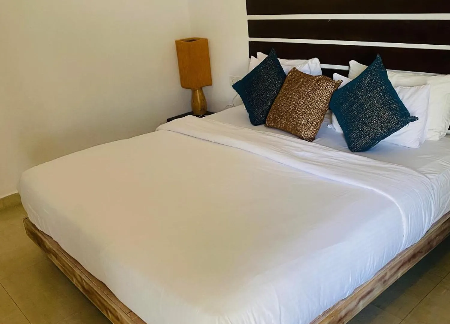 ***  Hotel Cloud 9 Negombo Sri Lanka