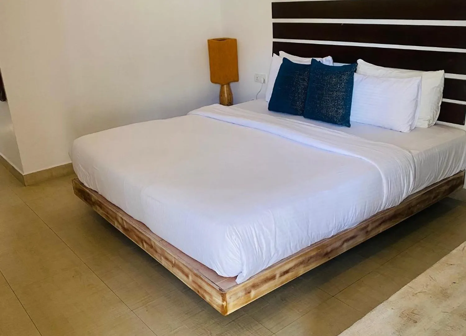 Hotel Cloud 9 Negombo