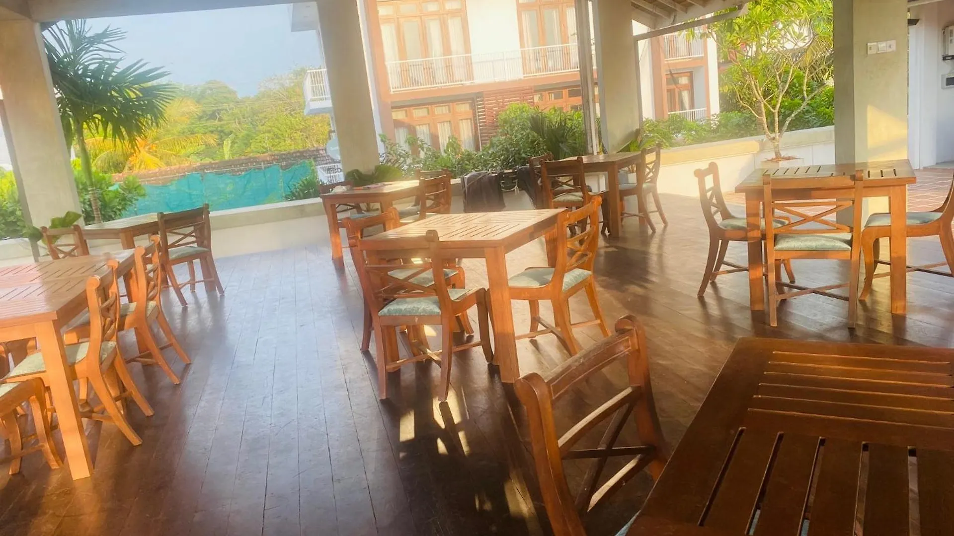 Hotel Cloud 9 Negombo 3*,  Sri Lanka